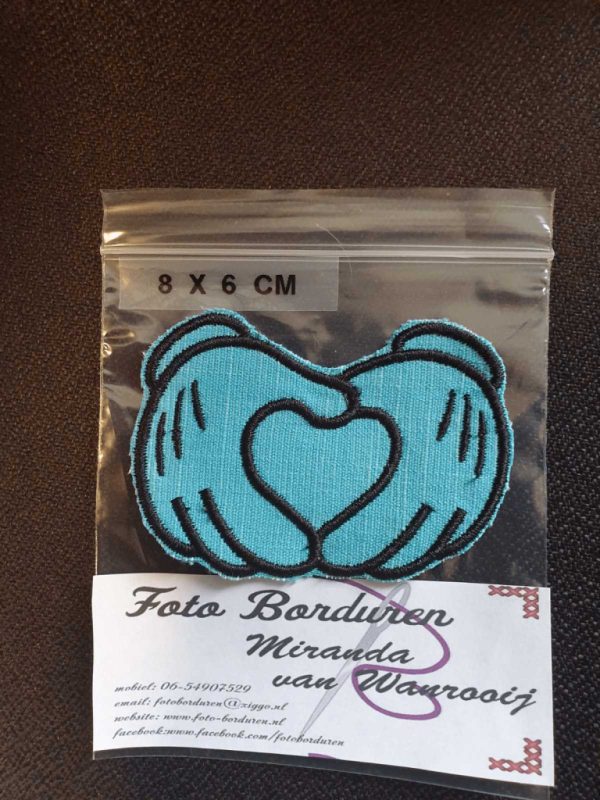 Mickey Mouse handen patch 8 cm bij 6 cm (prijs incl. verzendkosten)